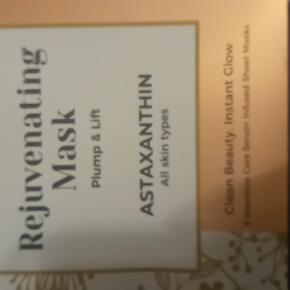 Mintbiology Rejuvenating Mask plump & Lift 8 Infused Sheet Mask - Picture 2 of 5